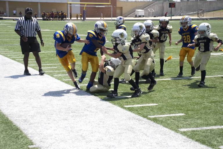 Tip Toe on the Sideline at KYA